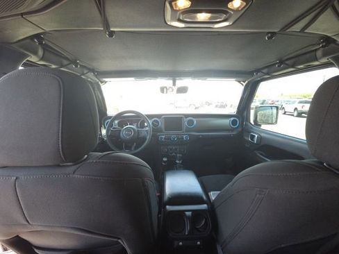 Used 2023 Jeep Wrangler Unlimited AWD/4WD image 23