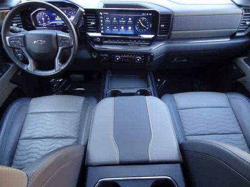 Used 2025 Chevrolet Silverado 2500 ZR2 w/ ZR2 Bison Edition image 16