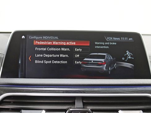 Used 2019 BMW 750i xDrive w/ M Sport Package image 23