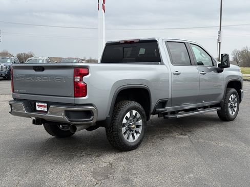 New 2026 Chevrolet Silverado 3500 LT AWD/4WD image 4