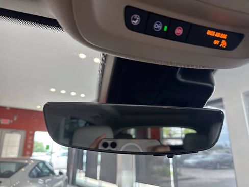 Used 2023 Buick Envision Avenir FWD image 24