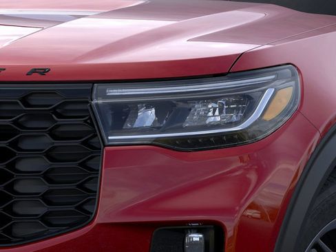 New 2025 Ford Explorer ST-Line w/ Premium Package image 18