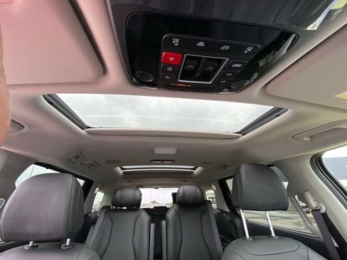 New 2026 Kia Carnival SX Prestige FWD image 30