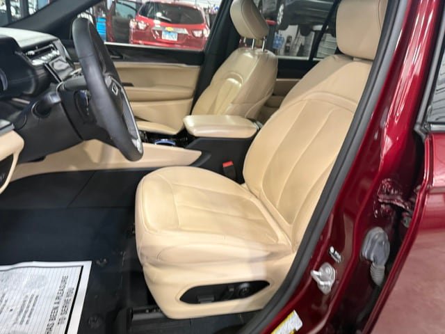 Used 2023 Jeep Grand Cherokee Limited AWD/4WD image 42