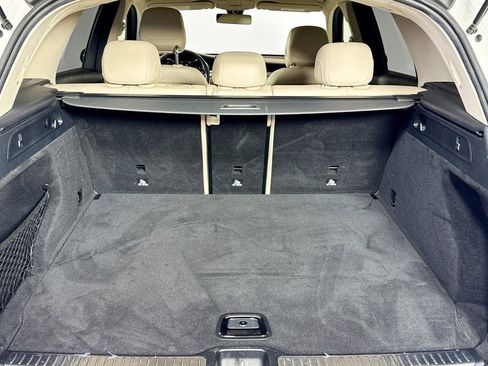 Used 2021 Mercedes-Benz GLC 300 image 24