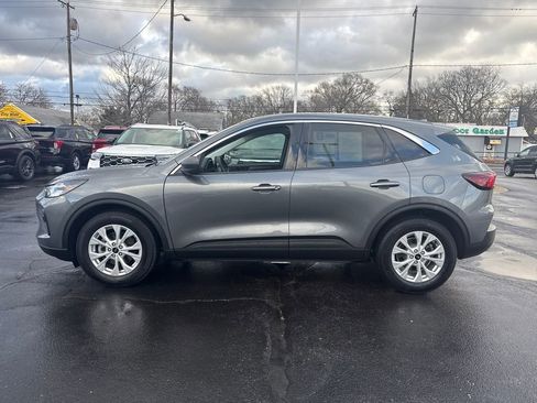 Used 2023 Ford Escape Active image 2