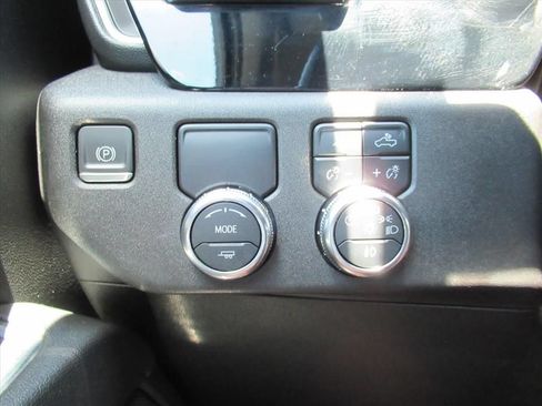 Used 2024 GMC Sierra 1500 SLT RWD image 20