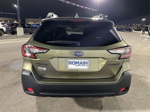 Used 2025 Subaru Outback Onyx Edition image 4