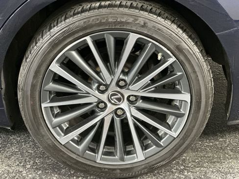 Used 2022 Lexus ES 350 w/ Premium Package image 14