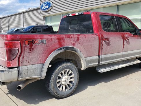 Used 2020 Ford F250 Lariat w/ Lariat Ultimate Package AWD/4WD image 3