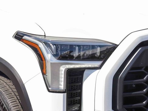 Used 2025 Toyota Tundra Limited w/ TRD Off-Road Package AWD/4WD image 12