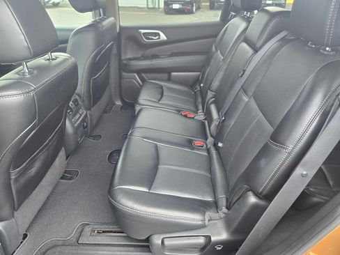 Used 2017 Nissan Pathfinder Platinum w/ Cargo Package AWD/4WD image 15