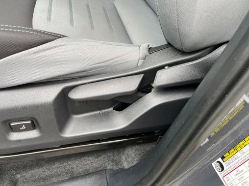 Used 2025 Toyota Tacoma TRD Off-Road image 22