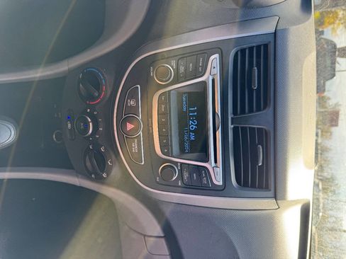 Used 2015 Hyundai Accent GLS image 15