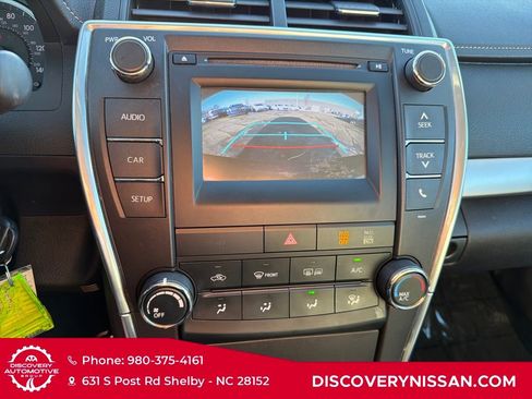 Used 2017 Toyota Camry SE image 18