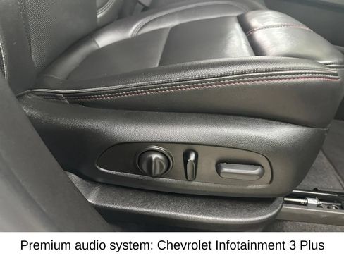 Used 2023 Chevrolet Traverse RS AWD/4WD image 22