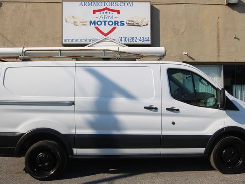 Used 2015 Ford Transit 250 130 Low Roof RWD image 4