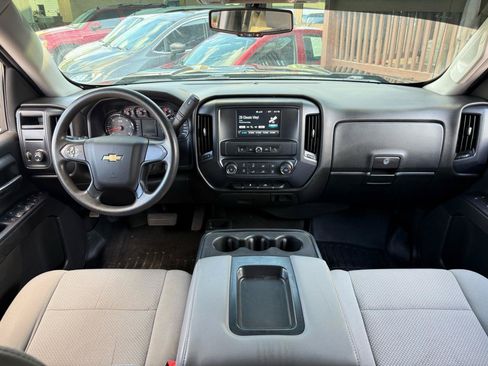 Used 2018 Chevrolet Silverado 1500 Custom w/ Custom Value Package AWD/4WD image 33