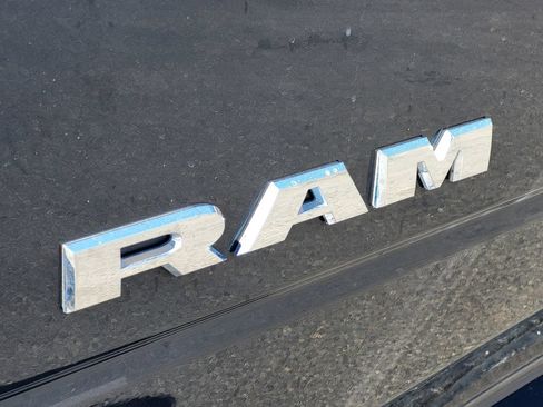 Used 2025 RAM 2500 Big Horn AWD/4WD image 13