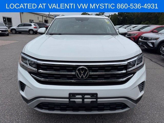 Certified 2023 Volkswagen Atlas Cross Sport SE w/ Panoramic Sunroof Package AWD/4WD image 2