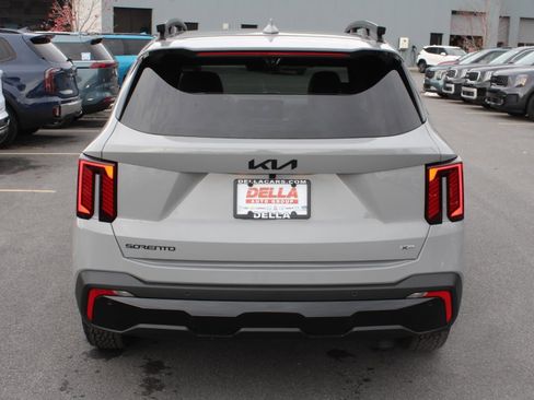New 2026 Kia Sorento SX Prestige w/ Olive Brown Leather Package image 6