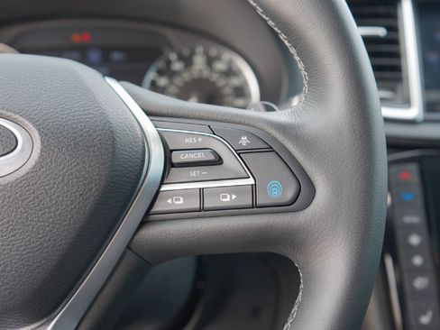 Certified 2025 INFINITI QX50 Sport image 11