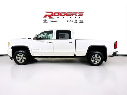 Used 2018 GMC Sierra 3500 Denali AWD/4WD image 9