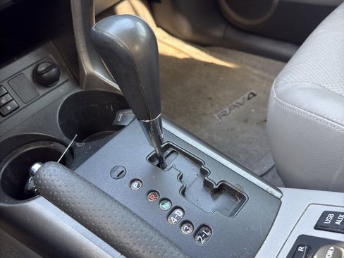 Used 2012 Toyota RAV4 Limited w/ Premium Plus Value Pkg image 20