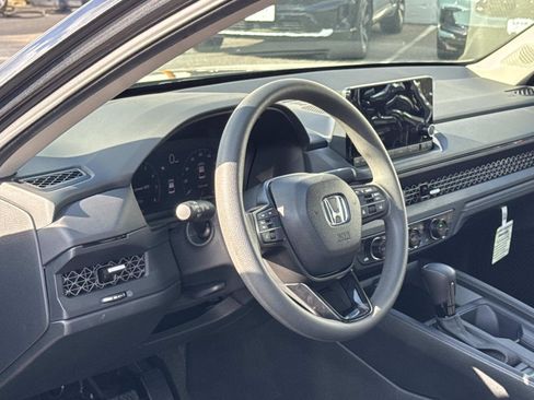 Certified 2025 Honda Accord SE image 12