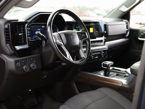 Used 2023 Chevrolet Silverado 1500 RST image 9