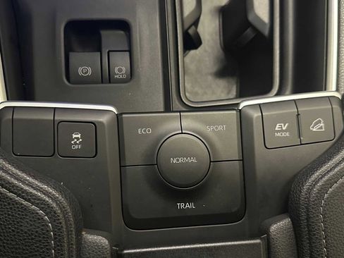 Certified 2025 Toyota Grand Highlander XLE image 14