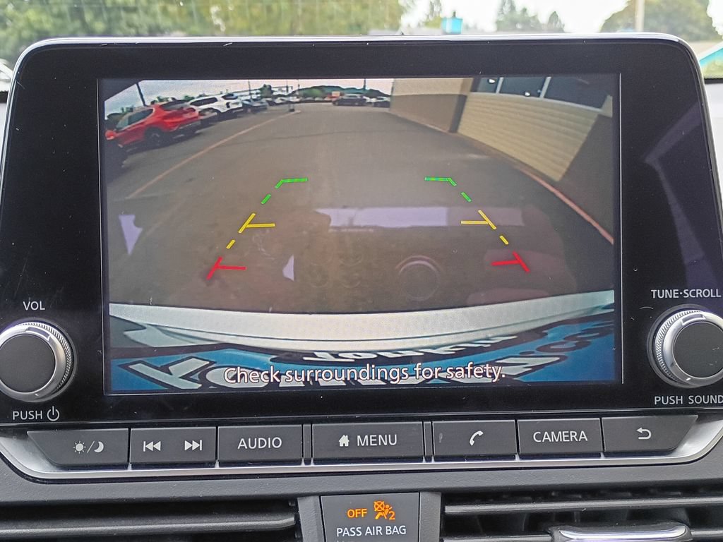 Used 2025 Nissan Altima 2.5 SV FWD image 23