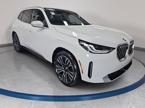 New 2026 BMW X3 xDrive30i w/ Premium Package AWD/4WD image 3