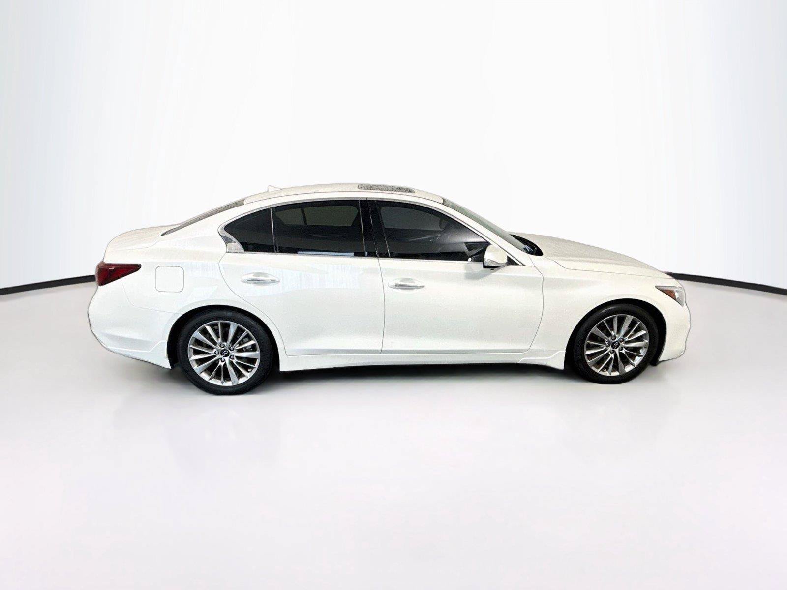 Used 2022 INFINITI Q50 Luxe w/ Cargo Package RWD image 7