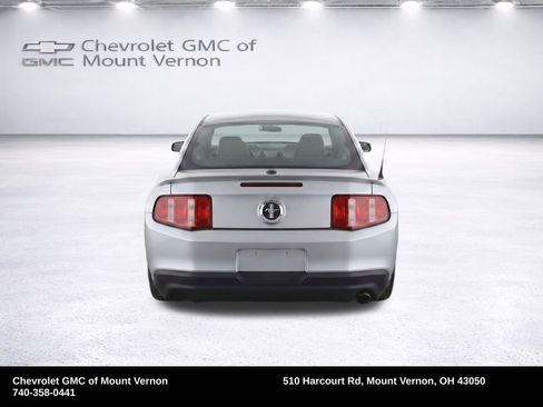 Used 2010 Ford Mustang Premium RWD image 8