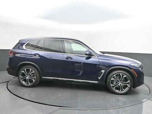 New 2026 BMW X5 xDrive50e AWD/4WD image 8