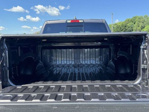 New 2026 RAM 1500 Express AWD/4WD image 21