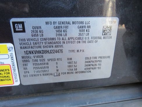 Used 2017 Chevrolet Traverse LT image 36