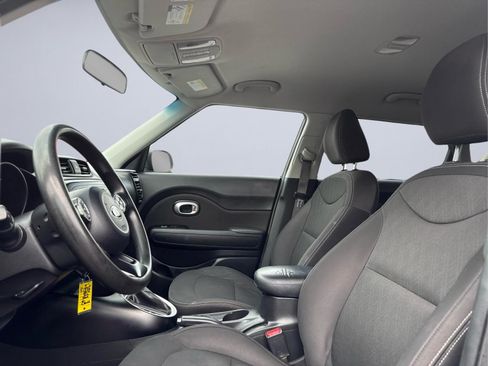 Used 2016 Kia Soul FWD image 15