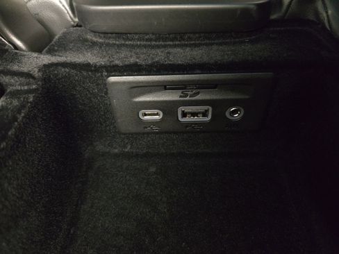 Certified 2020 Chevrolet Corvette Stingray Preferred Cpe w/ 2LT Preferred Equipment Group image 33