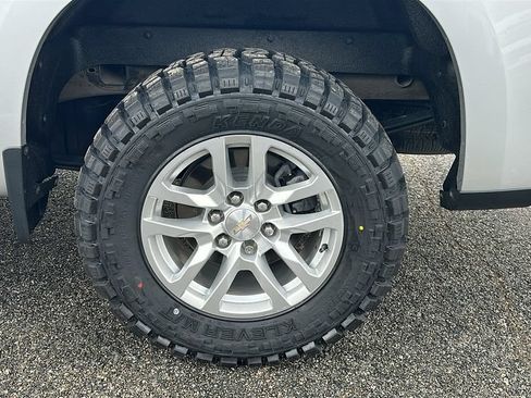 Used 2021 Chevrolet Silverado 1500 LT RWD image 19
