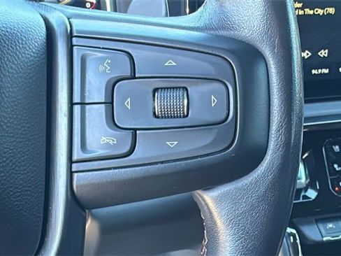Used 2022 GMC Sierra 1500 AT4 w/ Technology Package image 25