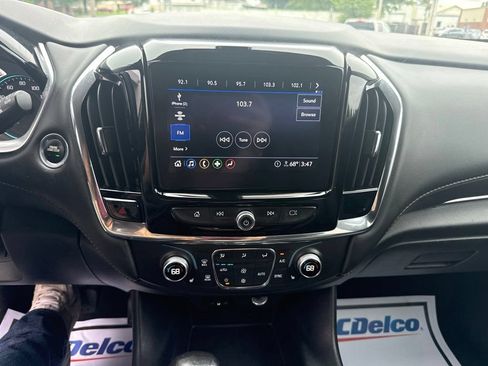 Used 2021 Chevrolet Traverse LT AWD/4WD image 27