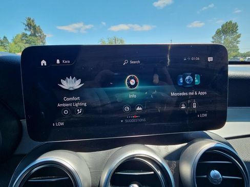 Used 2020 Mercedes-Benz GLC 300 4MATIC image 43