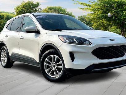 Certified 2020 Ford Escape SE