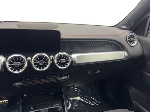 Used 2024 Mercedes-Benz EQB 250+ image 51