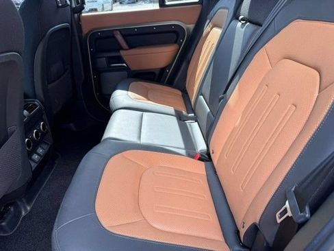 Used 2023 Land Rover Defender 110 X AWD/4WD image 6