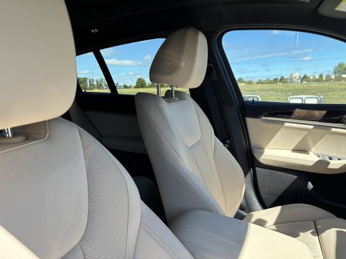 Certified 2025 BMW X4 xDrive30i image 35