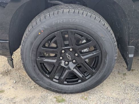 Used 2023 Chevrolet Silverado 1500 Custom image 10