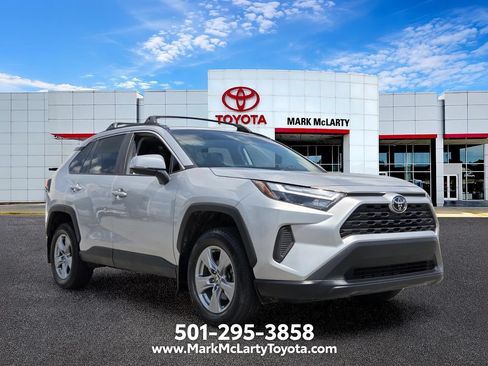 Used 2024 Toyota RAV4 XLE w/ Convenience Package FWD image 7